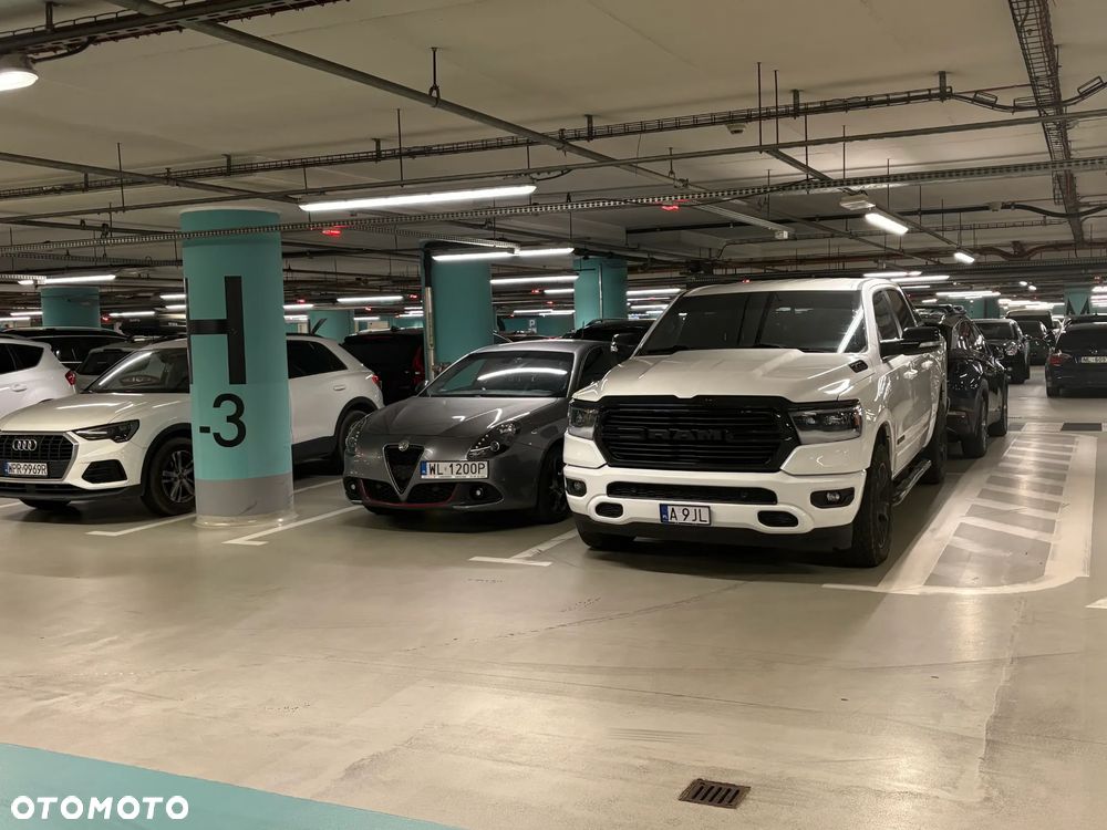 RAM 1500 Crew Cab MB Sport - 1