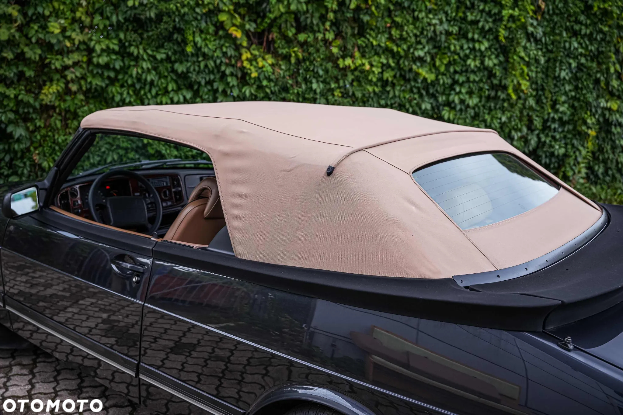 Saab 900 - 18