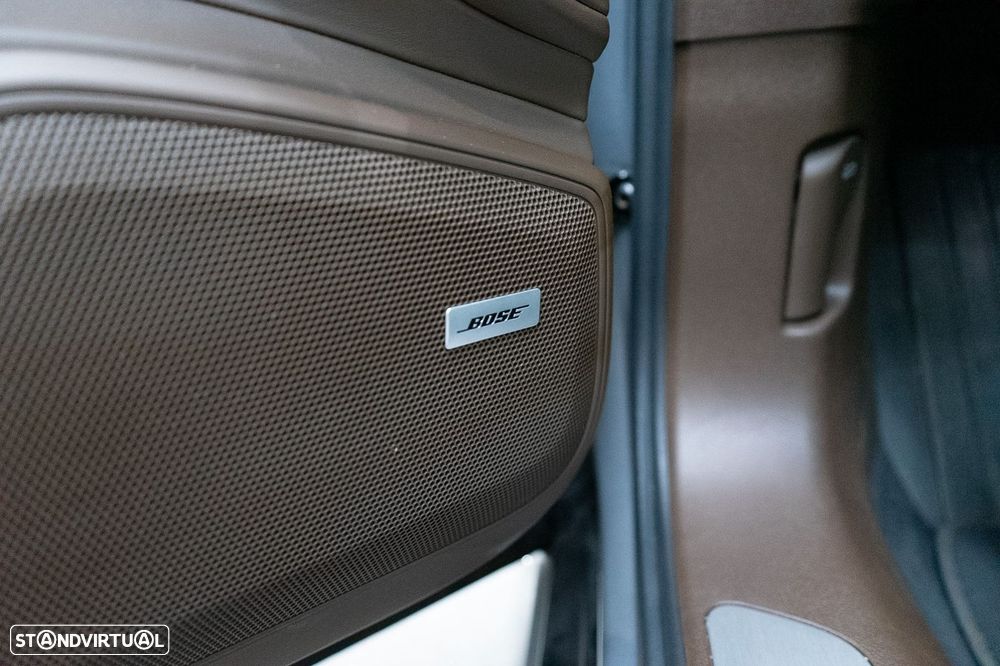 Porsche Panamera Sport Turismo 4 E-Hybrid - 26