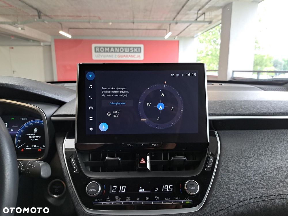 Toyota Corolla Cross - 14