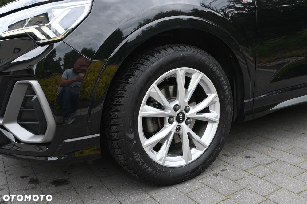 Audi Q3 35 TDI S tronic S line - 38