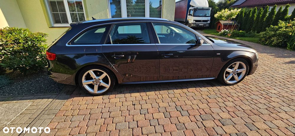 Audi A4 Avant - 4