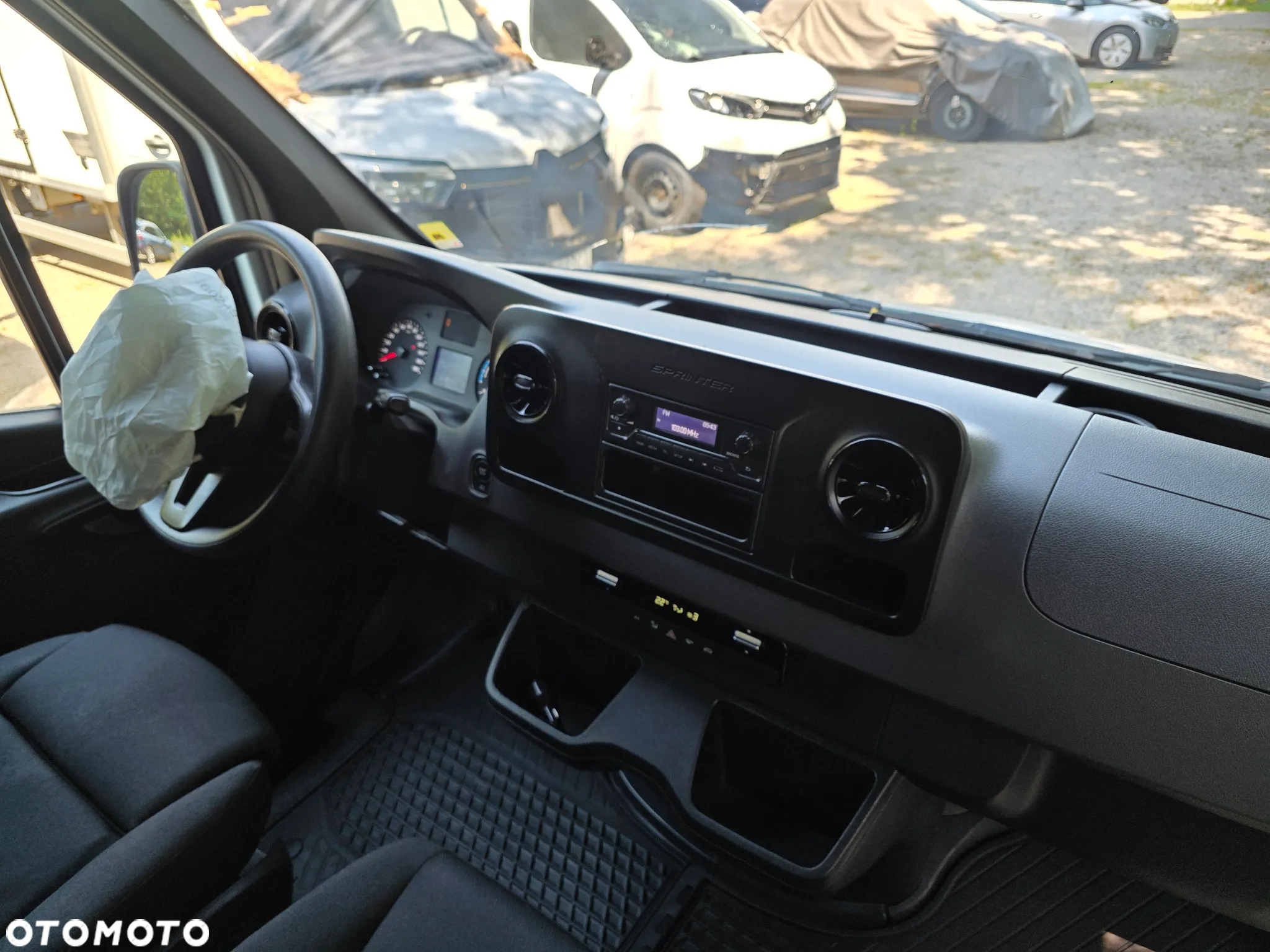 Mercedes-Benz SPRINTER - 14