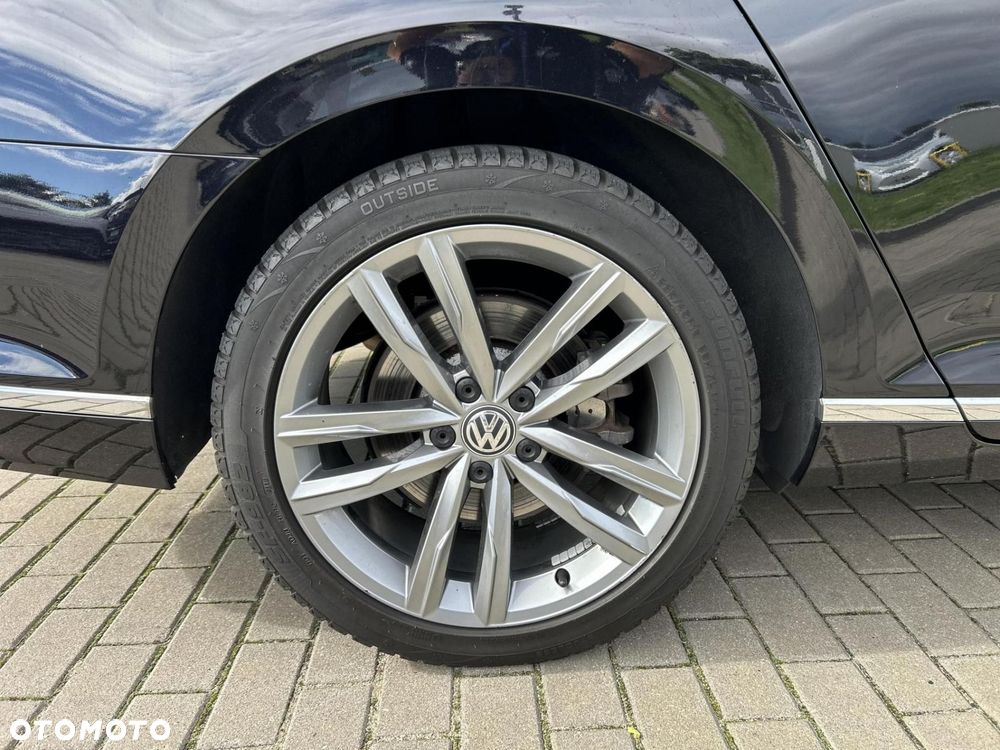 Volkswagen Passat - 21