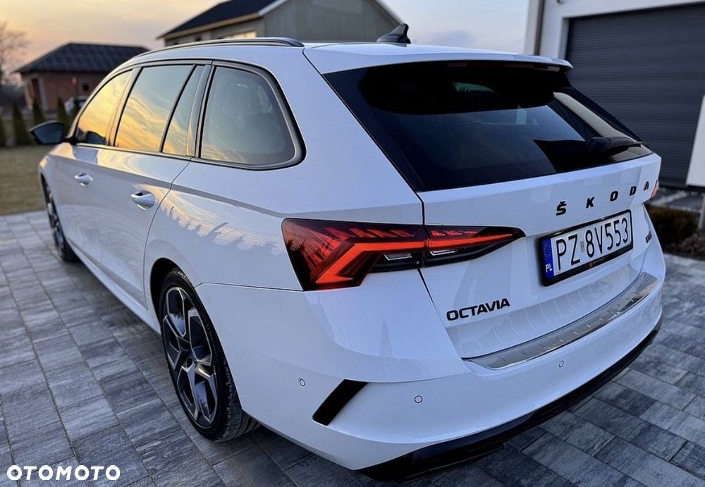 Skoda Octavia 2.0 TDI RS DSG - 20