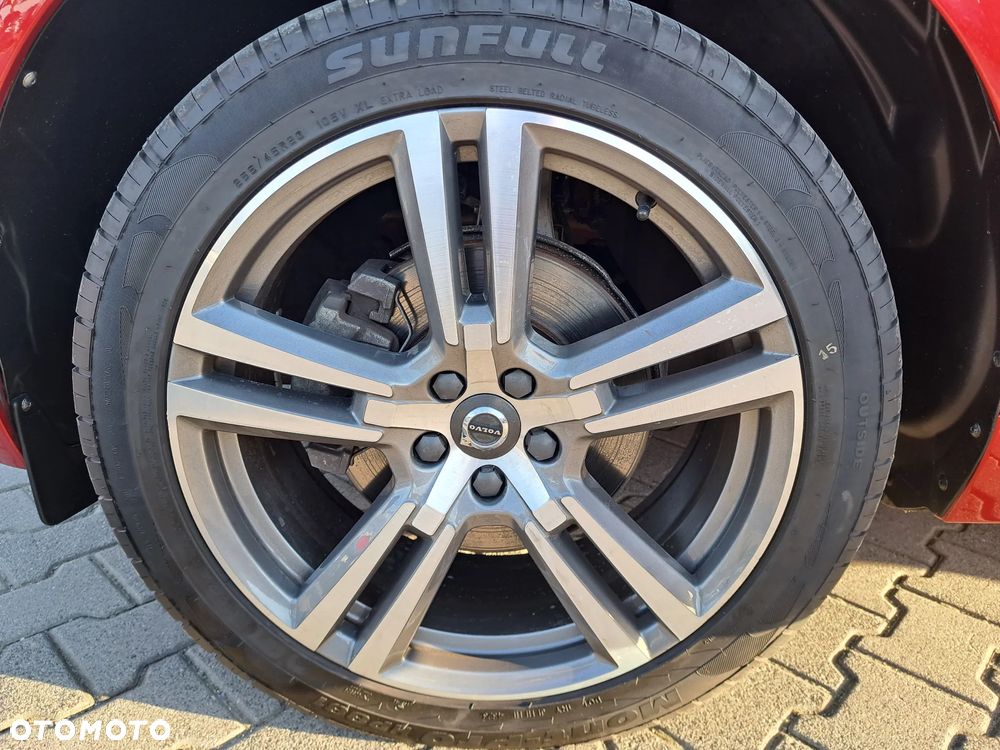 Volvo XC 60 T5 AWD Geartronic Momentum - 37