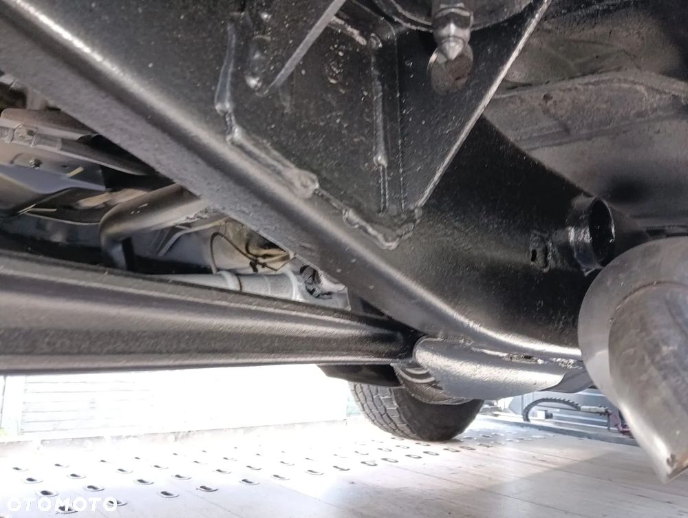 Toyota Land Cruiser - 14