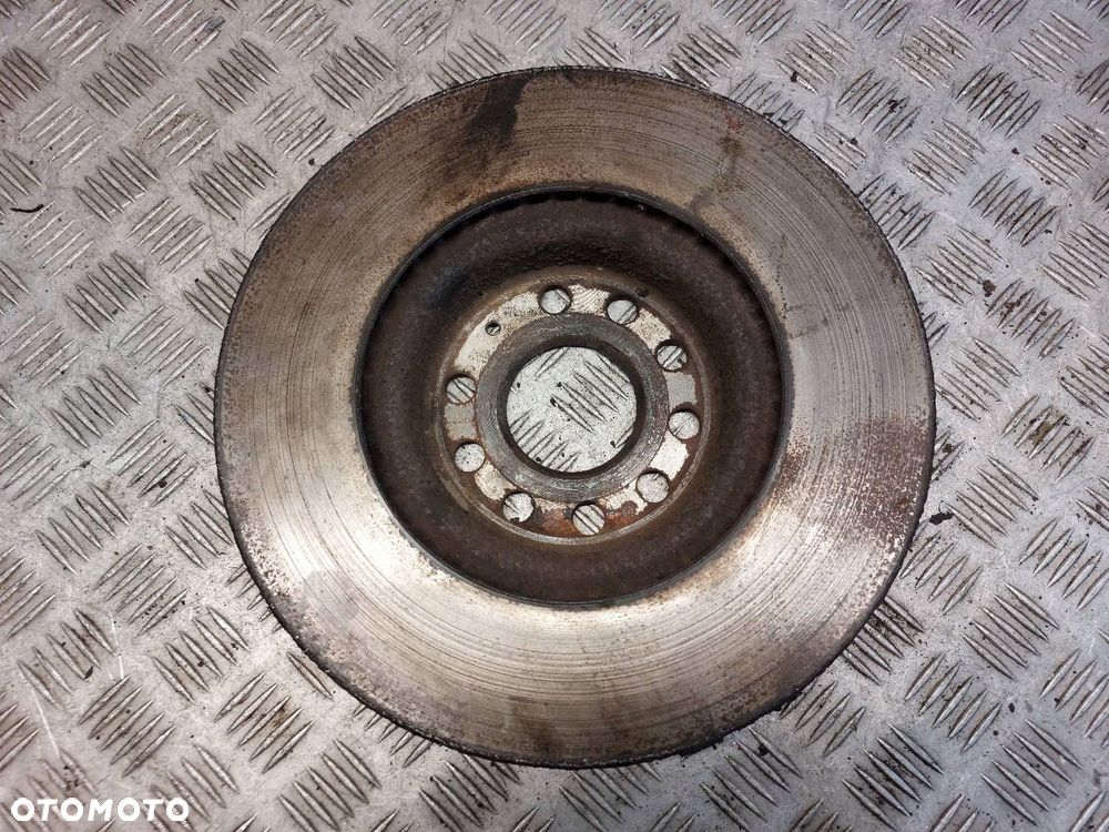 TARCZE HAMULCOWE PRZÓD + KLOCKI + ZACISKI VOLKSWAGEN PASSAT B6 - 5