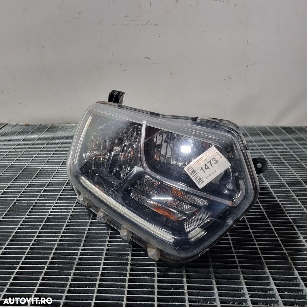 Far Dreapta Dacia Duster II 2018 - 2021 SUV 4 Usi (1473) Fara xenon - 1