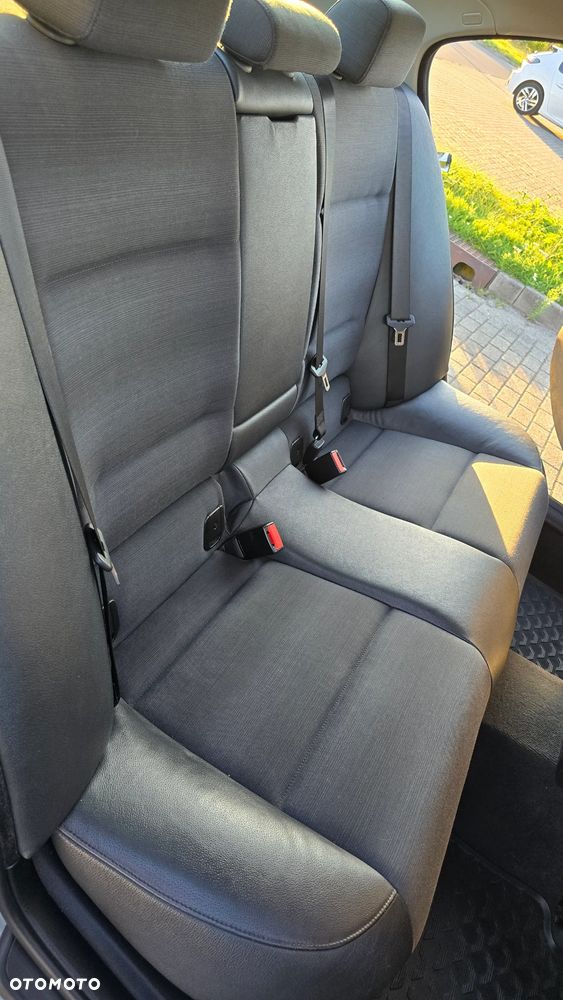 BMW Seria 3 - 27