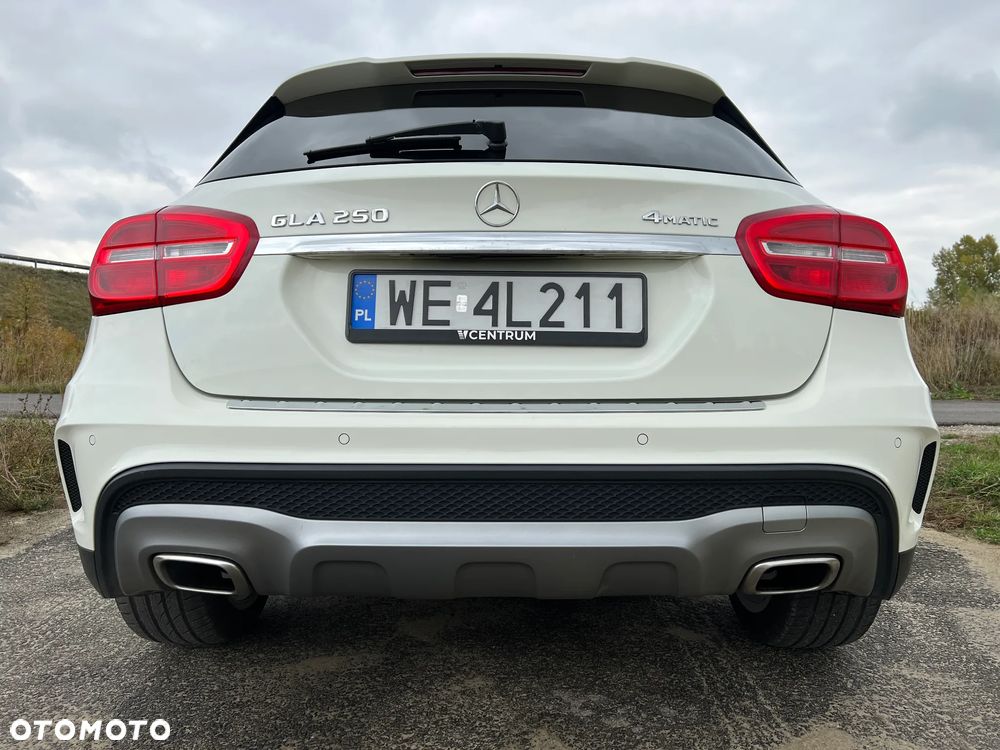 Mercedes-Benz GLA 250 4-Matic AMG Line - 5