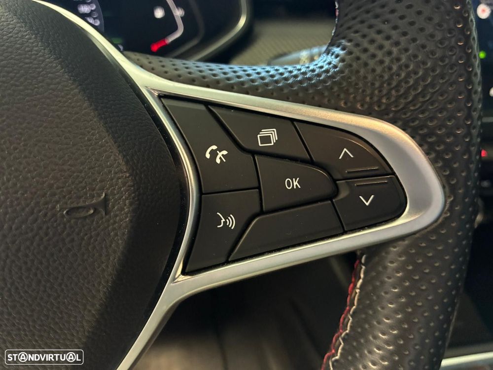 Renault Clio 1.0 TCe RS Line - 25