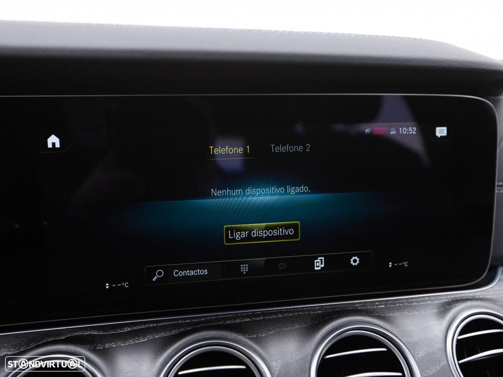 Mercedes-Benz E 300 de 4Matic 9G-TRONIC AMG Line - 29