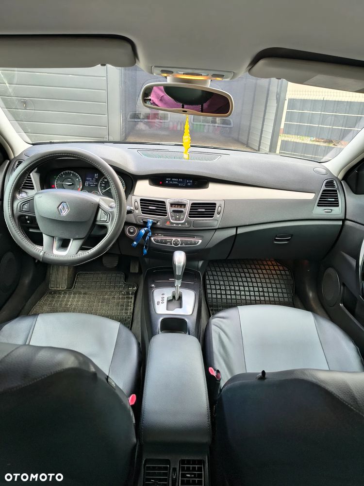 Renault Laguna - 8