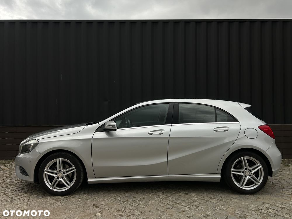 2015 Mercedes-Benz Klasa A, photograph 2
