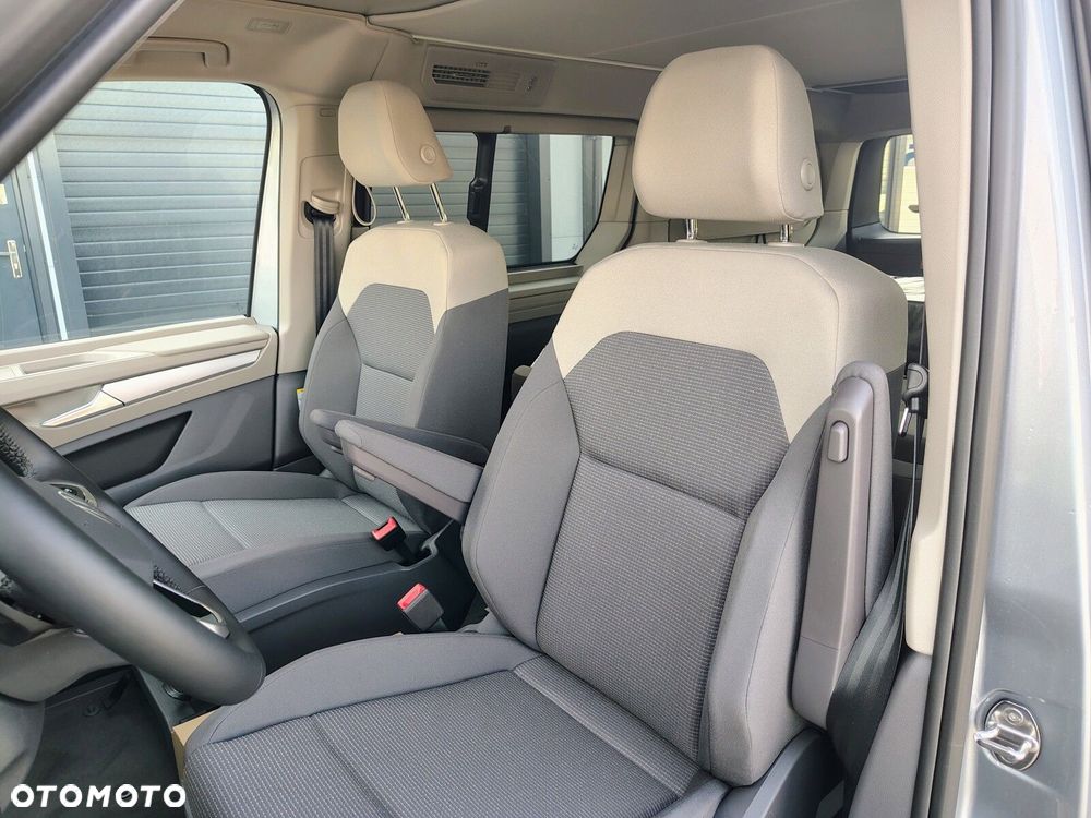 Volkswagen california Nowa California Beach silnik: 2,0 l TDI SCR 150 KM / skrzynia biegów: 7-biegowa DSG rozstaw osi: 3124 mm - 17