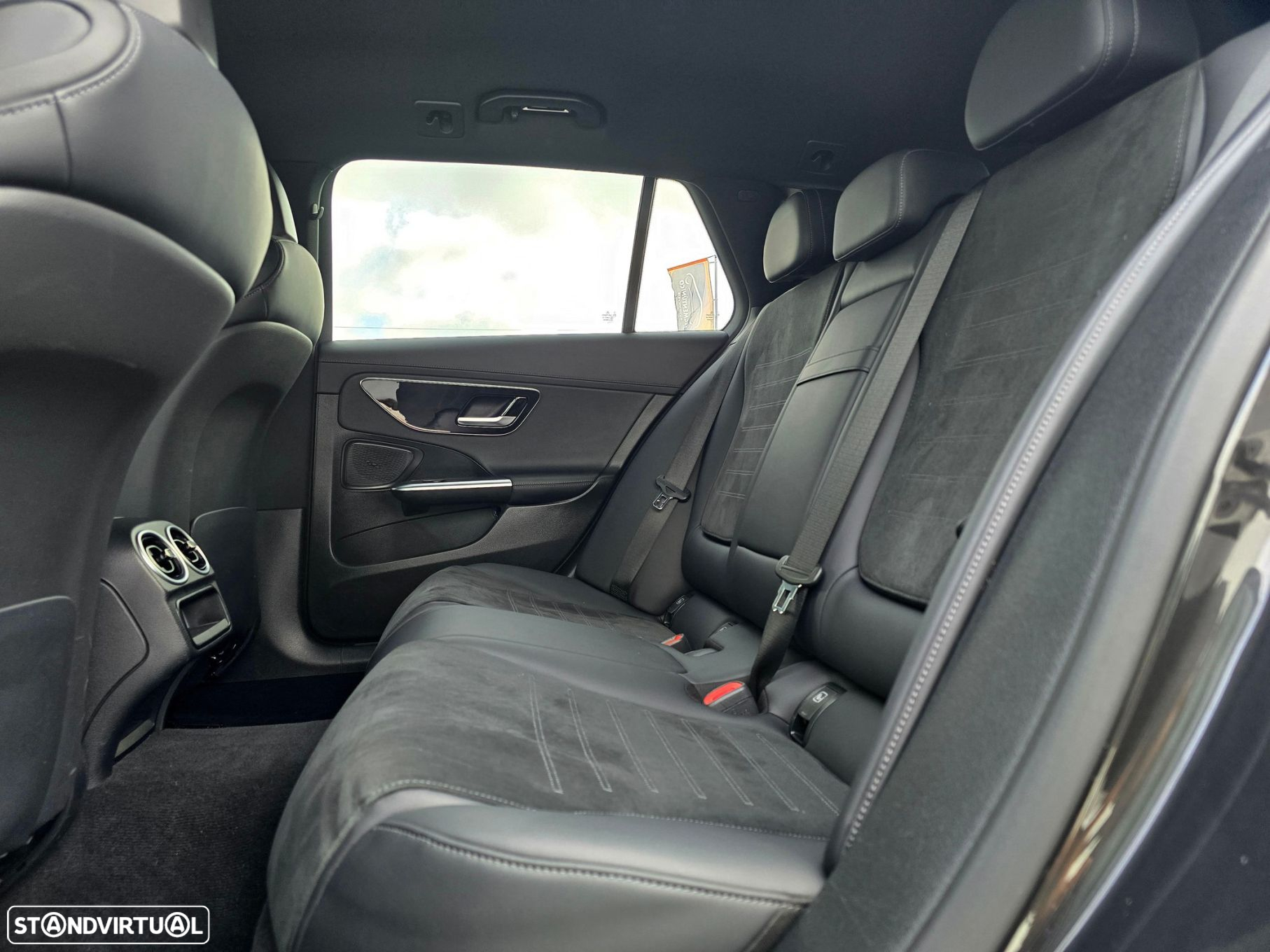 Mercedes-Benz C 300 e AMG Line - 47