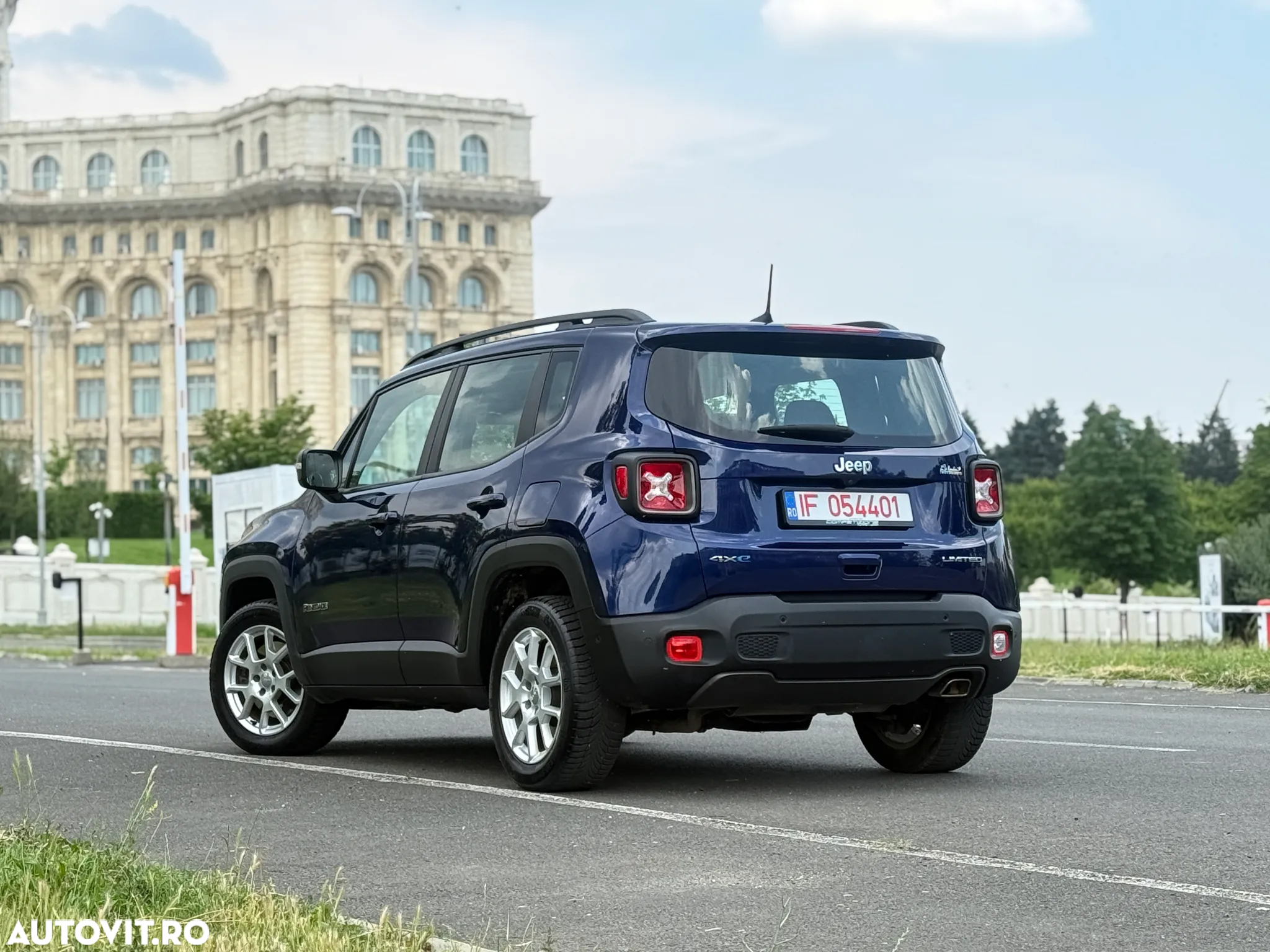 Jeep Renegade 1.3 T-GDI 4xe PLUG-IN Hybrid Automatik Limited - 6
