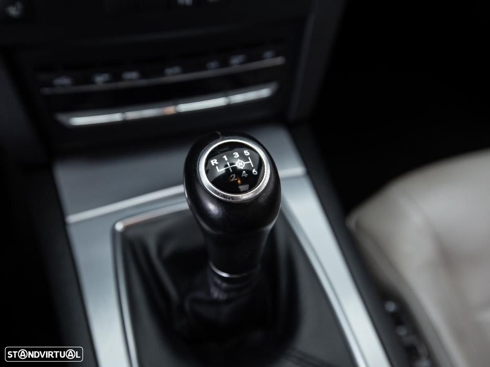 Mercedes-Benz E 220 - 22