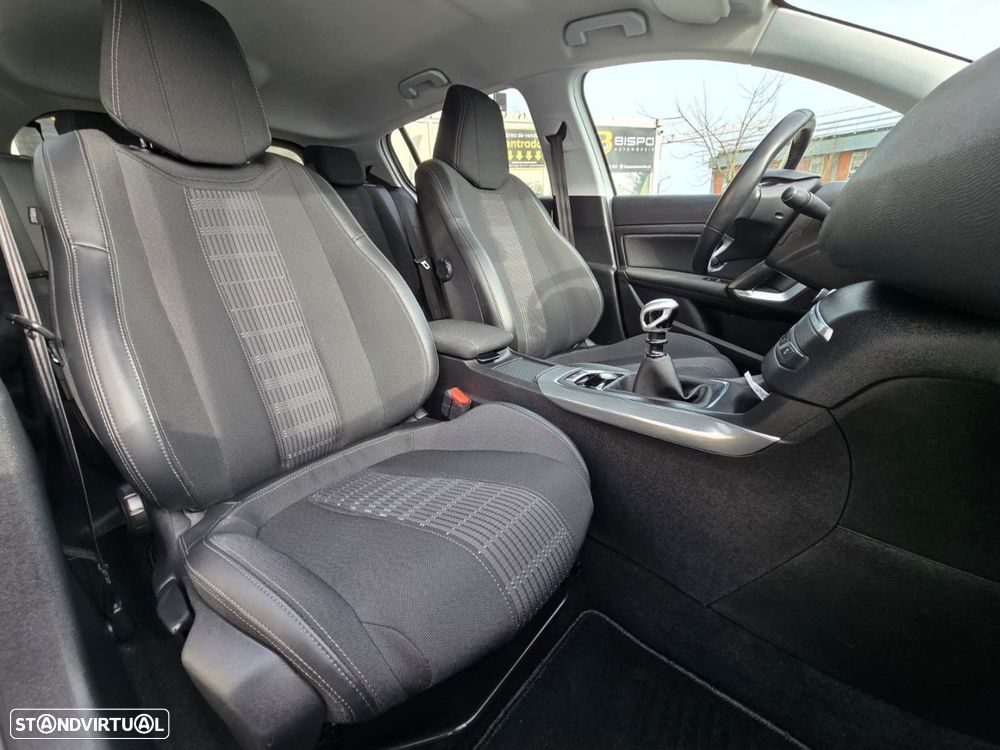 Peugeot 308 1.2 PureTech Style - 11