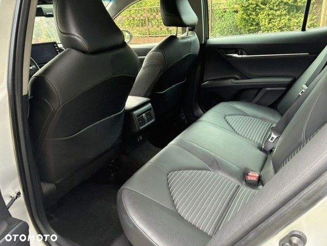 Toyota Camry 2.5 Hybrid Prestige CVT - 21