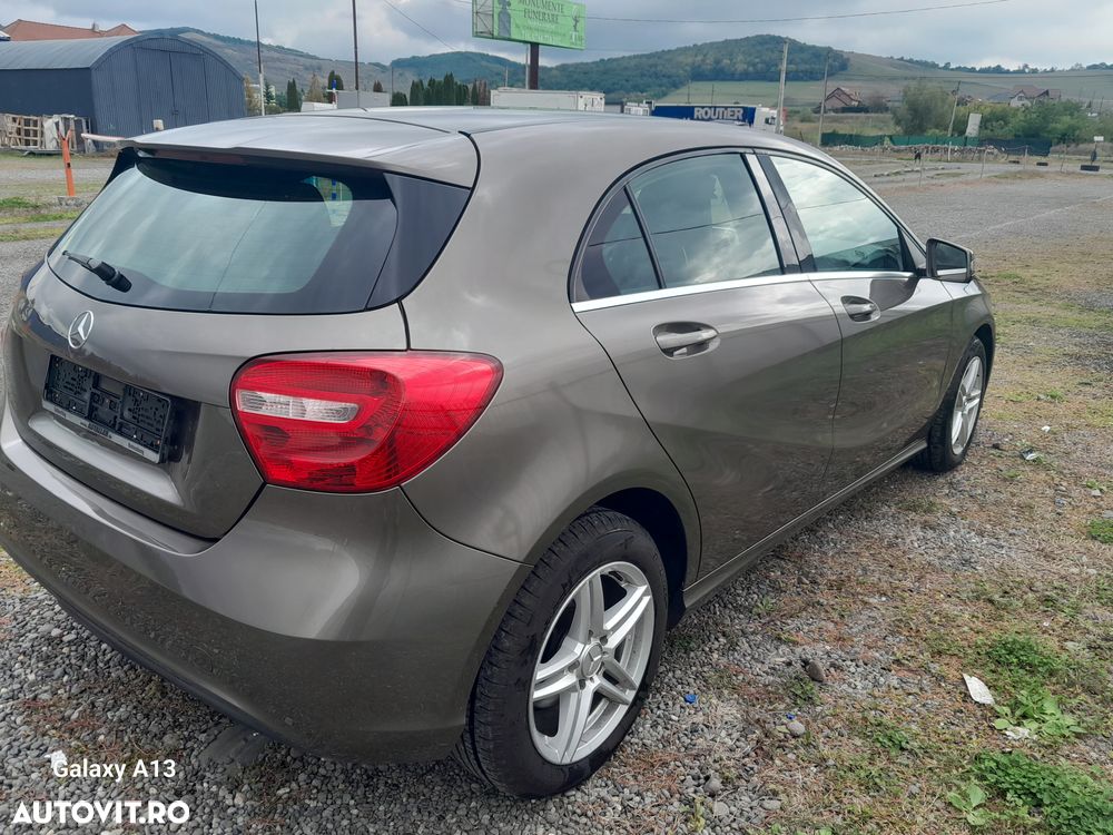 Mercedes-Benz A 180 BlueEFFICIENCY - 4