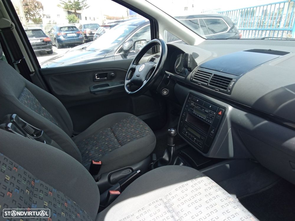 VW Sharan 1.9 TDi Highline - 20