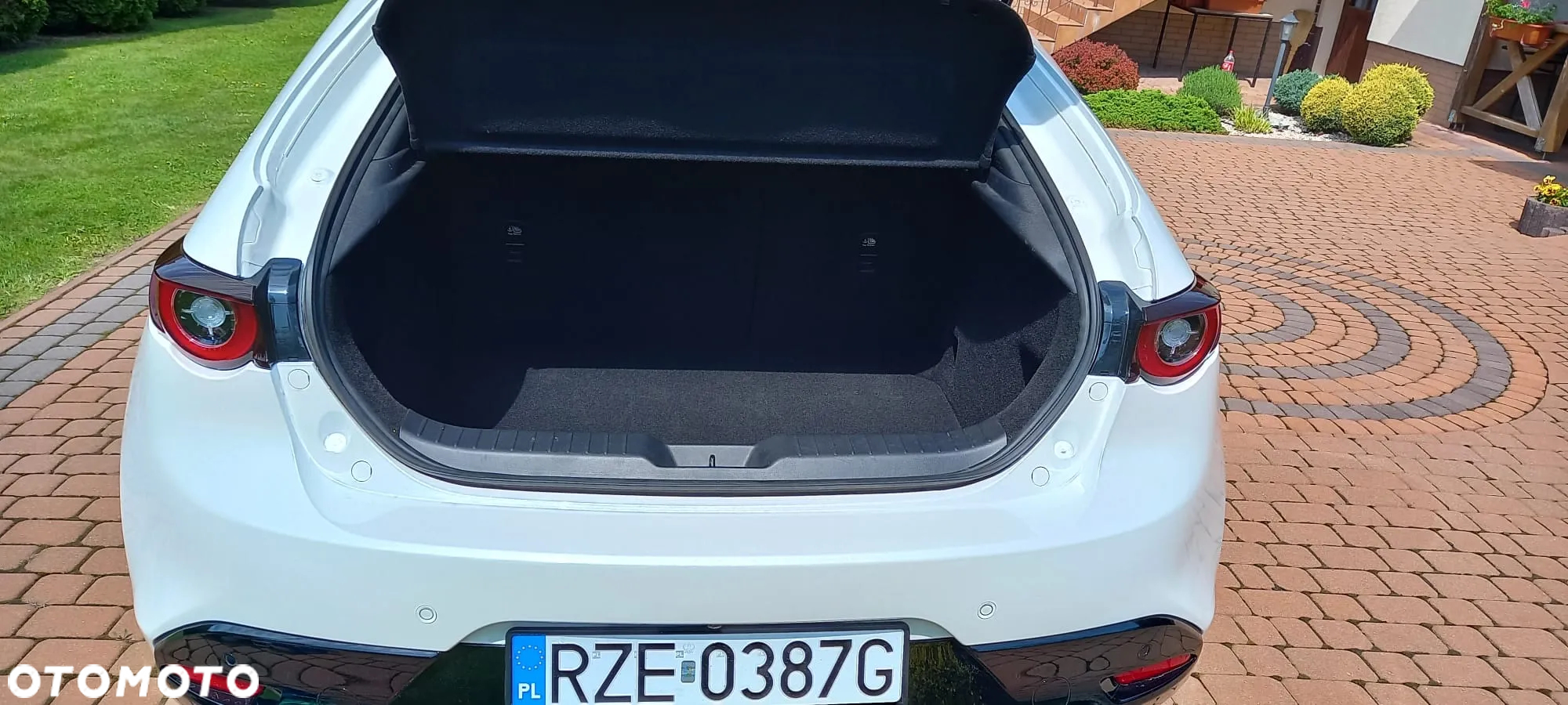 Mazda 3 e-SKYACTIV-G 150 M HYBRID DRIVE EXCLUSIVE-LINE - 14