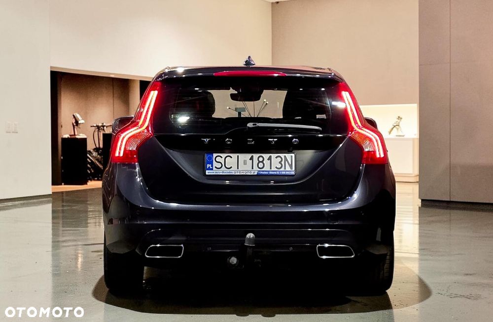 Volvo V60 T3 Summum - 13