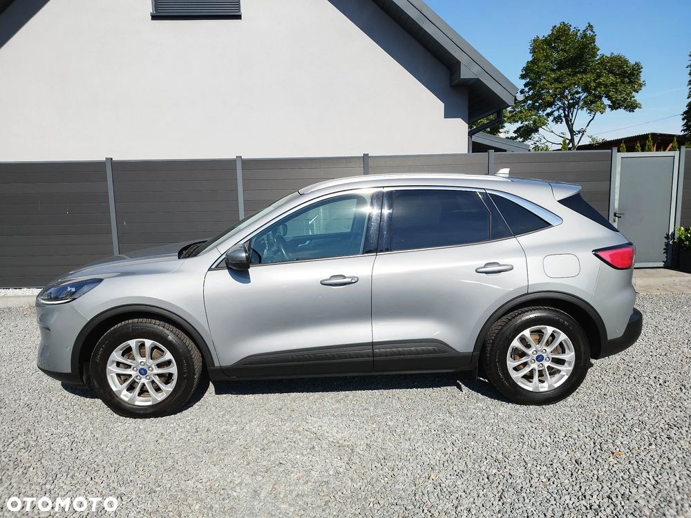 Ford Kuga 2.0 EcoBlue 4x4 TITANIUM - 4