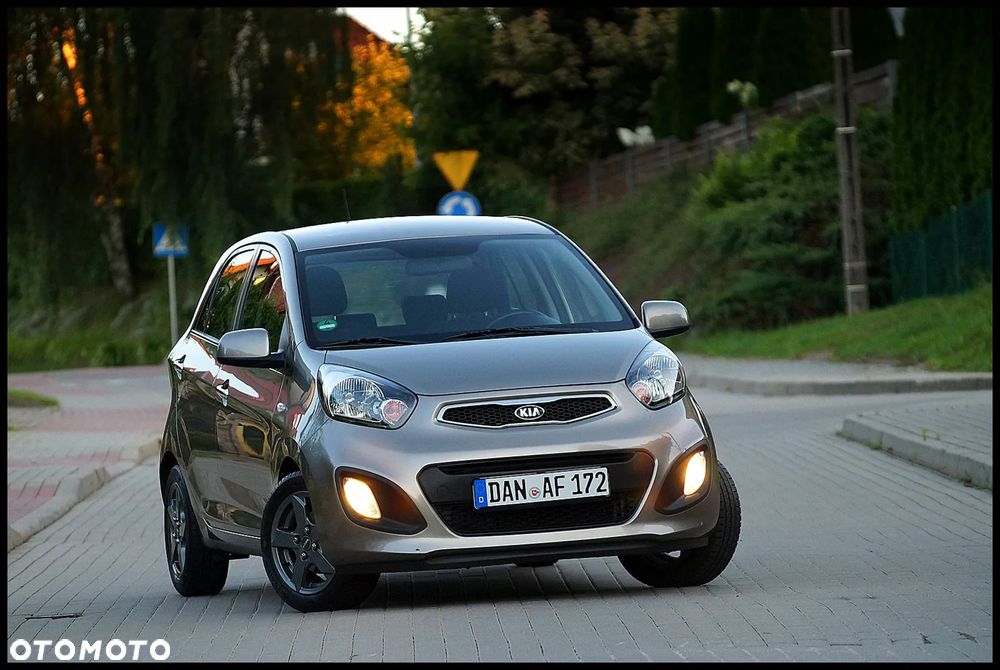 Kia Picanto 1.0 Dream Team Edition - 1