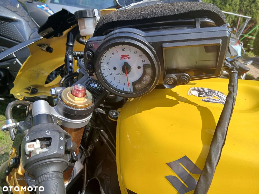 Suzuki GSX-R - 7