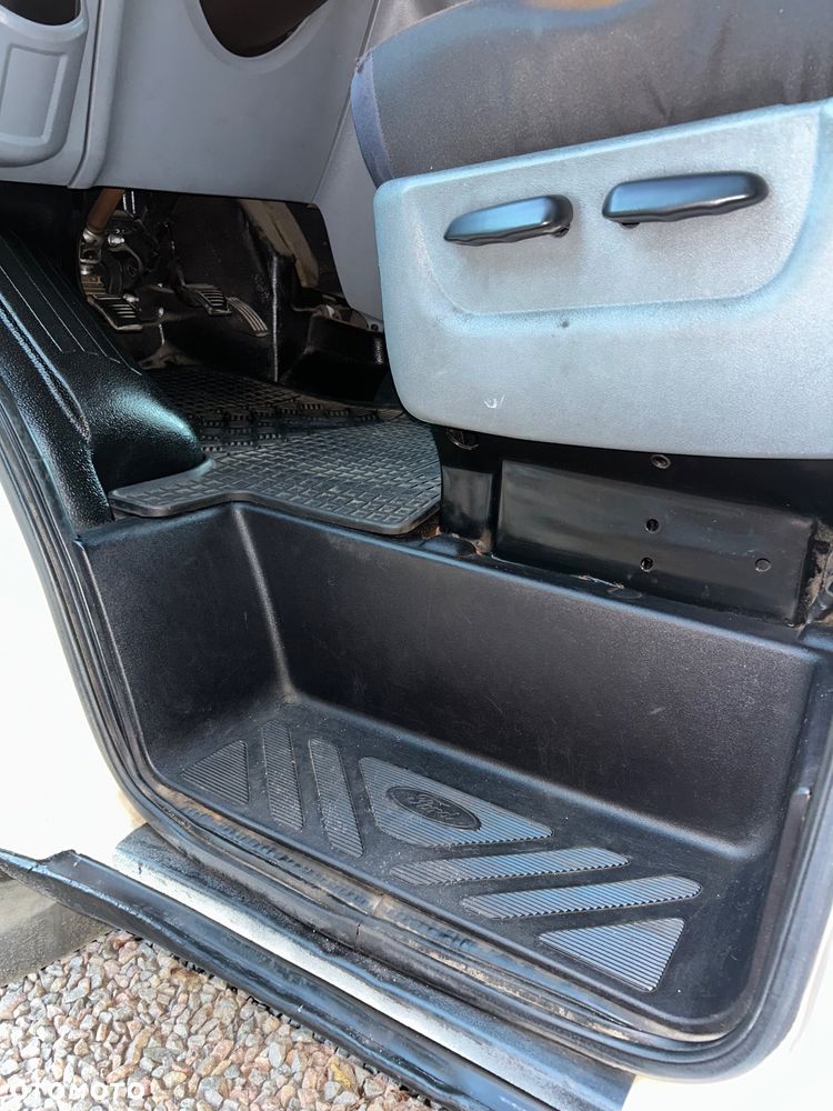 Ford Transit - 18