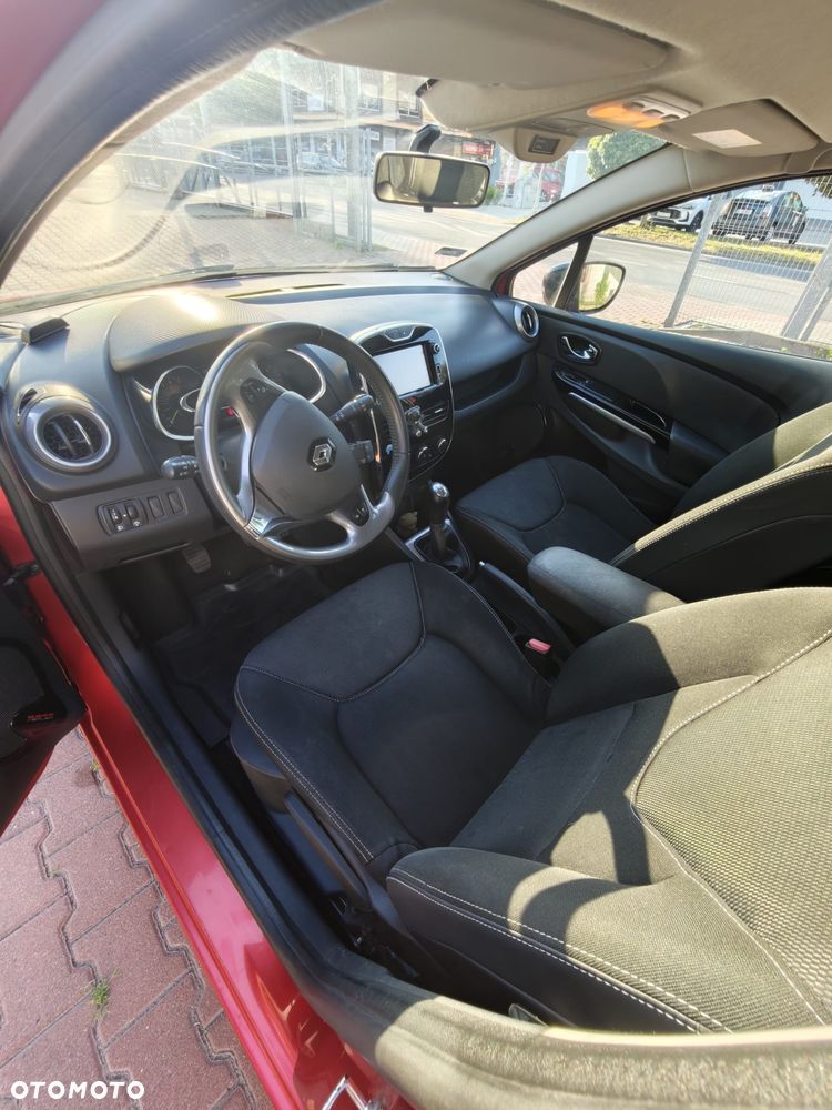 Renault Clio 1.2 16V Limited EU6 - 8