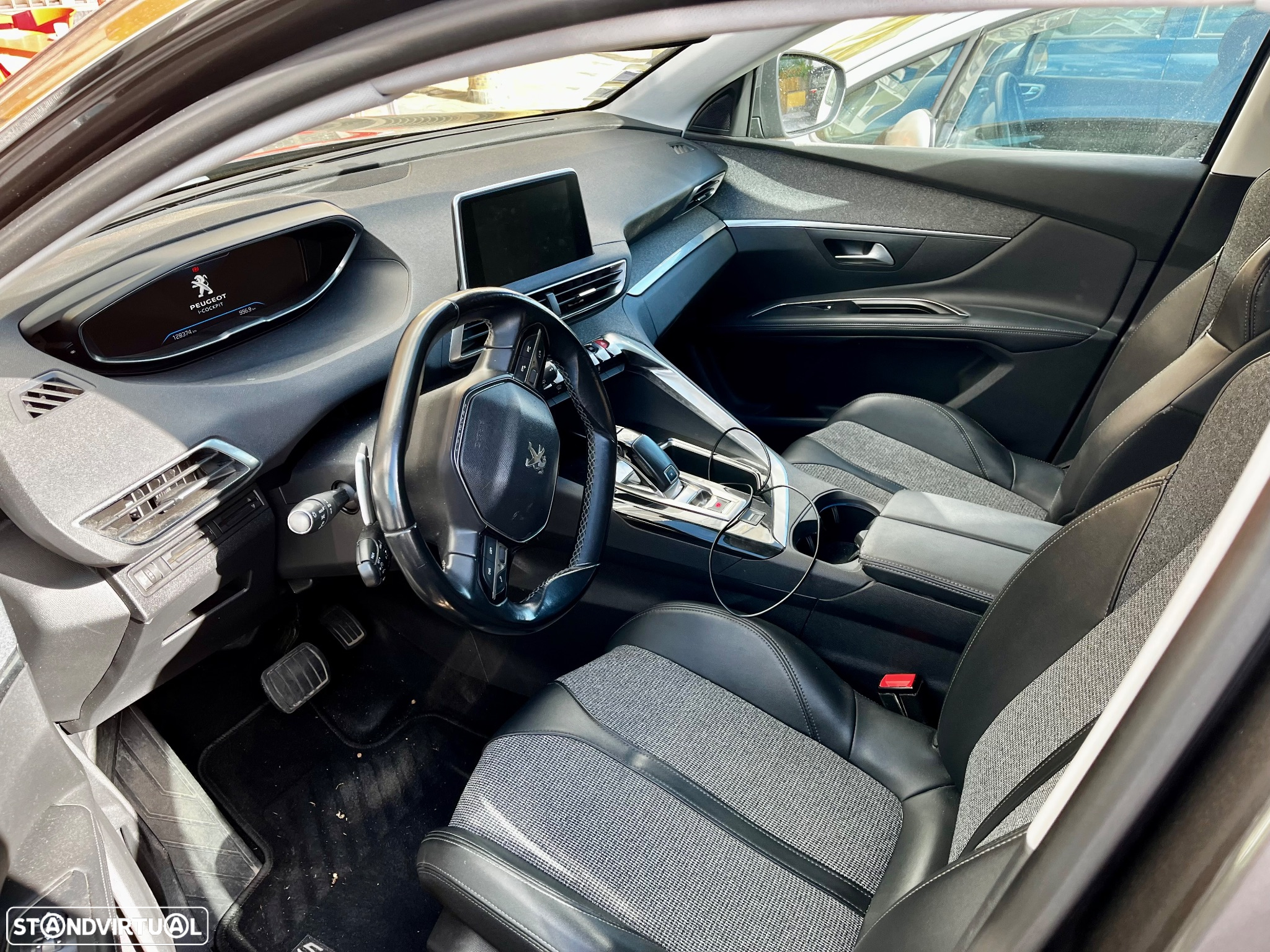 Peugeot 5008 1.5 BlueHDi Allure EAT8 - 8