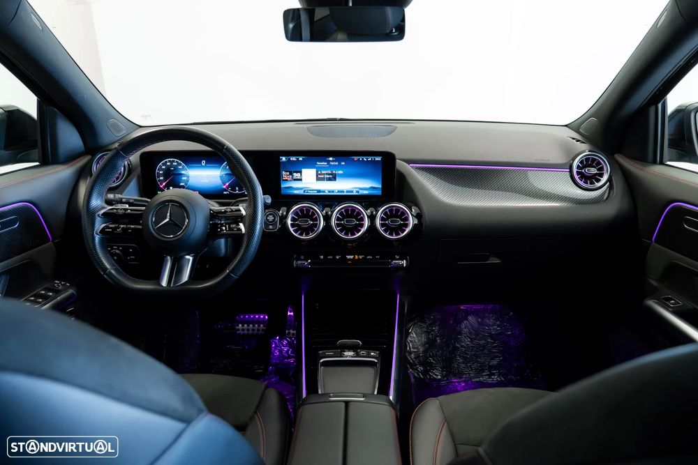 Mercedes-Benz GLA 180 d AMG Line — fotografia 8