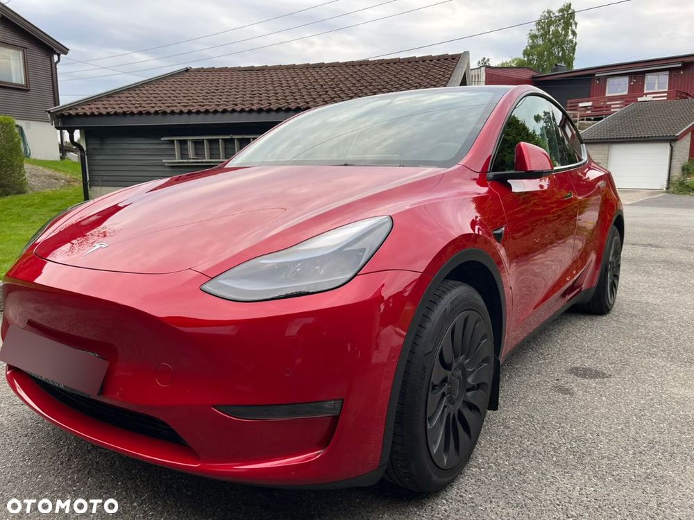 Tesla Model Y Long Range Dual Motor AWD - 3