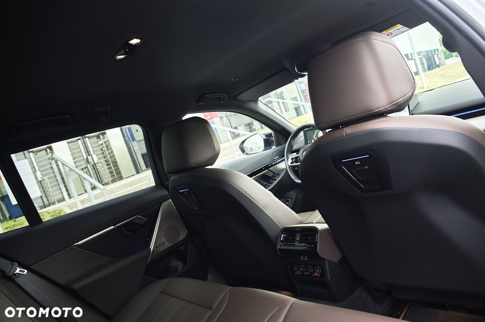 BMW Seria 5 520d xDrive - 26