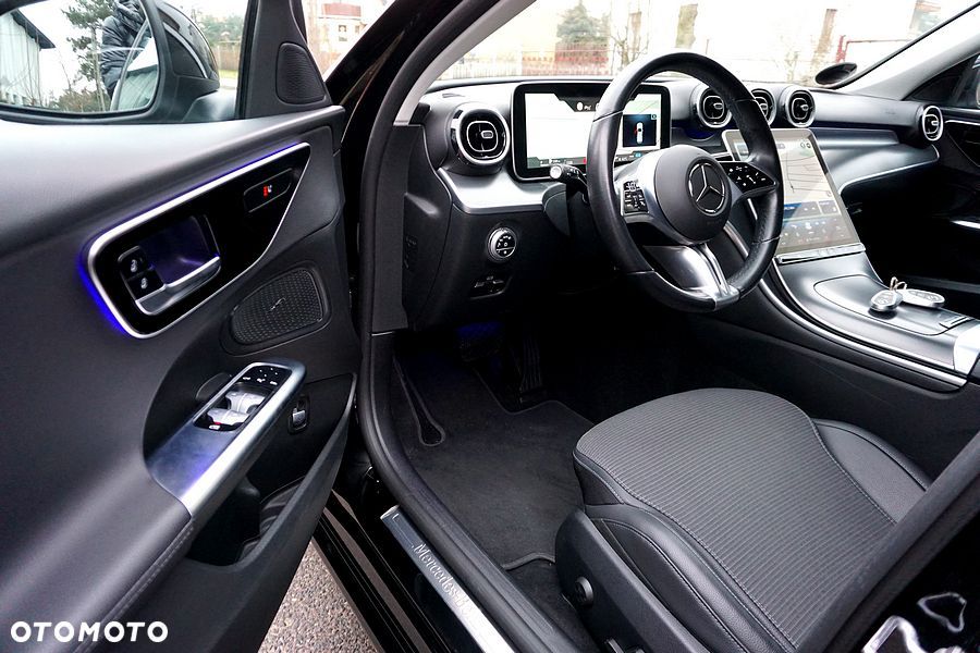 Mercedes-Benz Klasa C 220 d 9G-TRONIC - 19