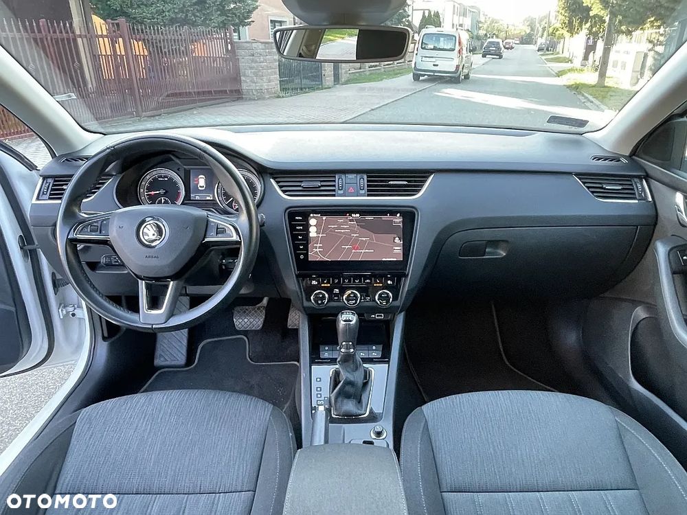 Skoda Octavia 2.0 TDI 4x4 Style DSG - 12