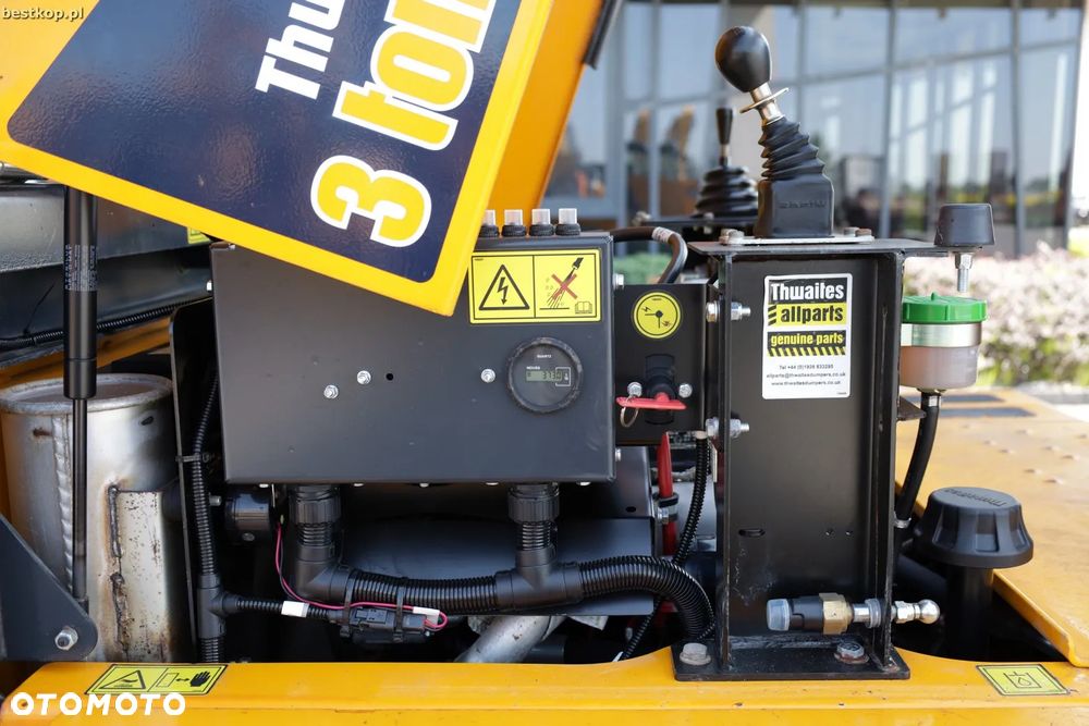 Thwaites MACH2080 3 tony - 36