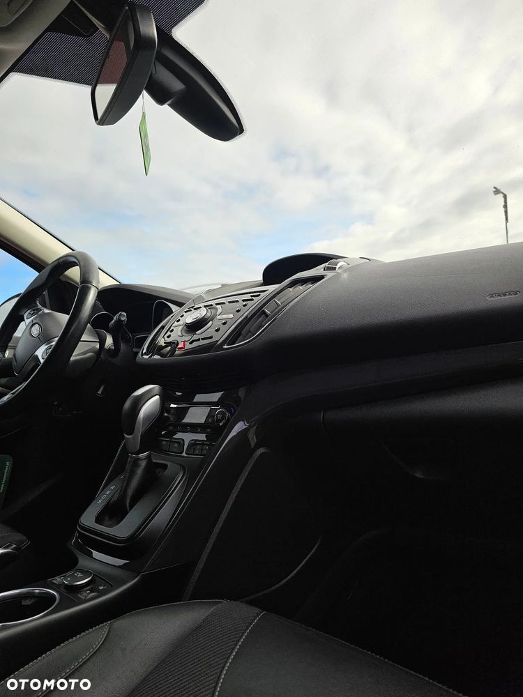 Ford Kuga 2.0 TDCi 4x4 Titanium - 17