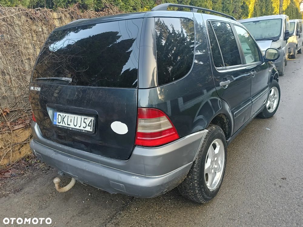 Mercedes-Benz ML - 7