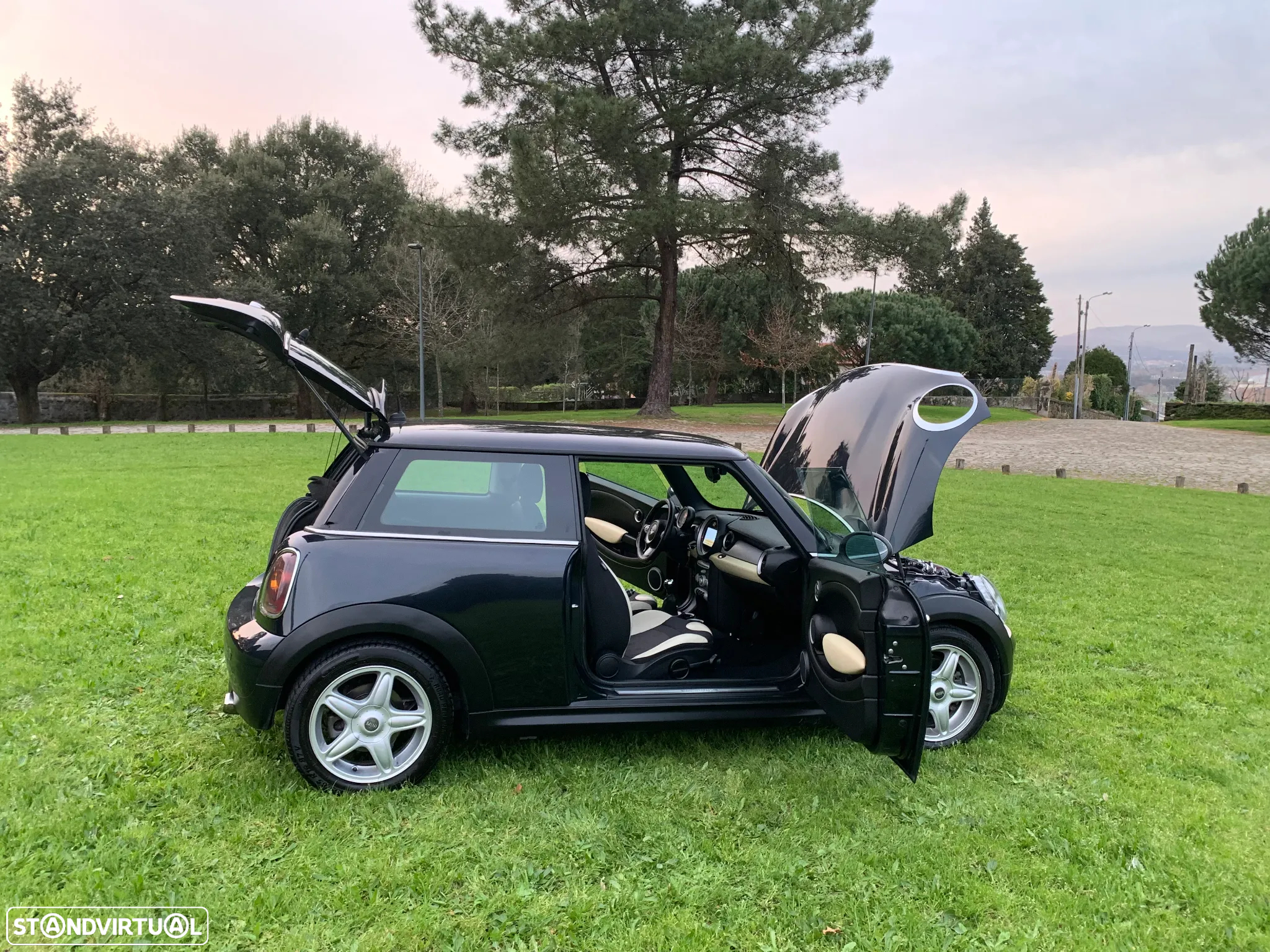 MINI 3 Portas Cooper D - 49