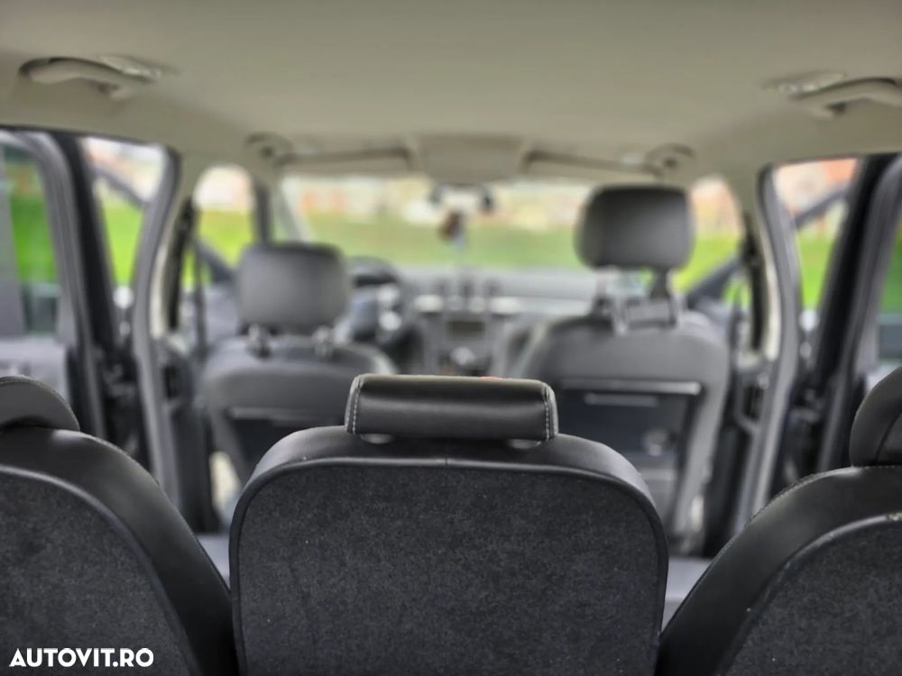 Ford S-Max 2.0 TDCi Powershift Titanium - 11