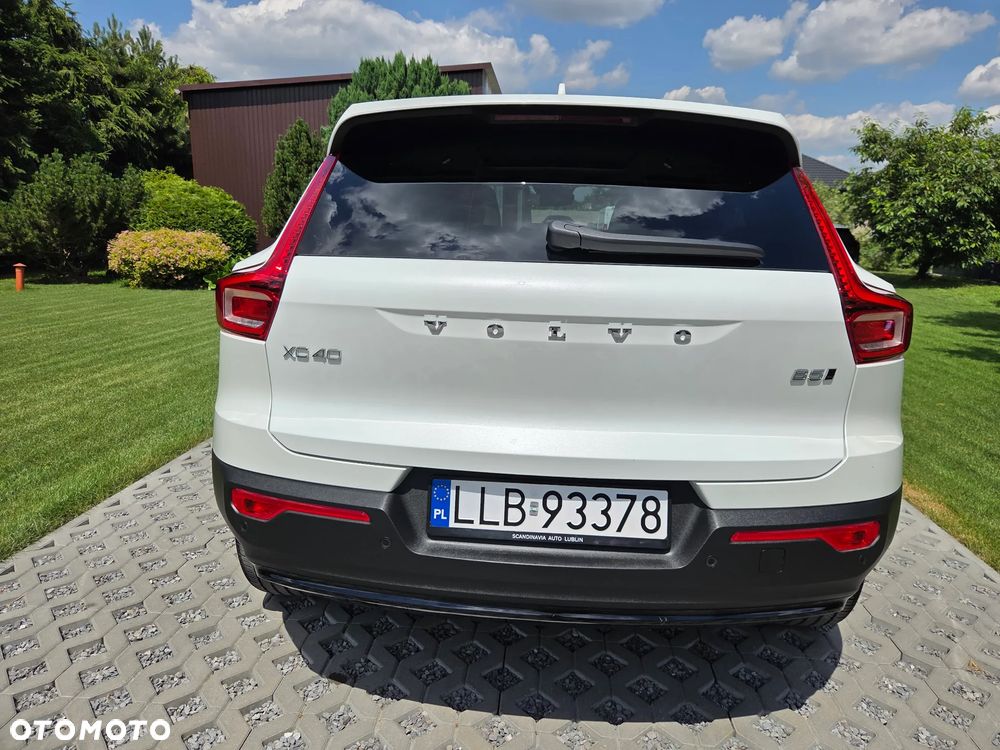 Volvo XC 40 B5 AWD Ultimate Dark - 6