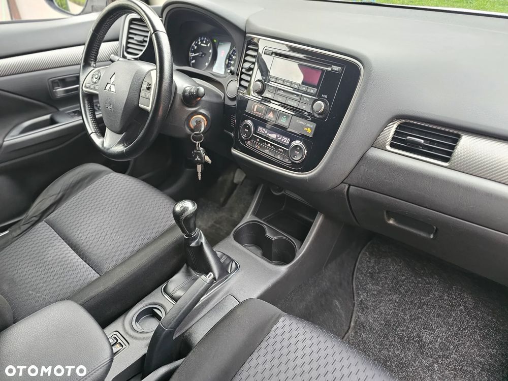 Mitsubishi Outlander 2.0 2WD Plus - 11