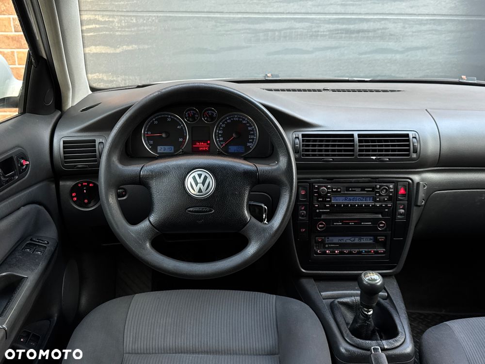 Volkswagen Passat - 7