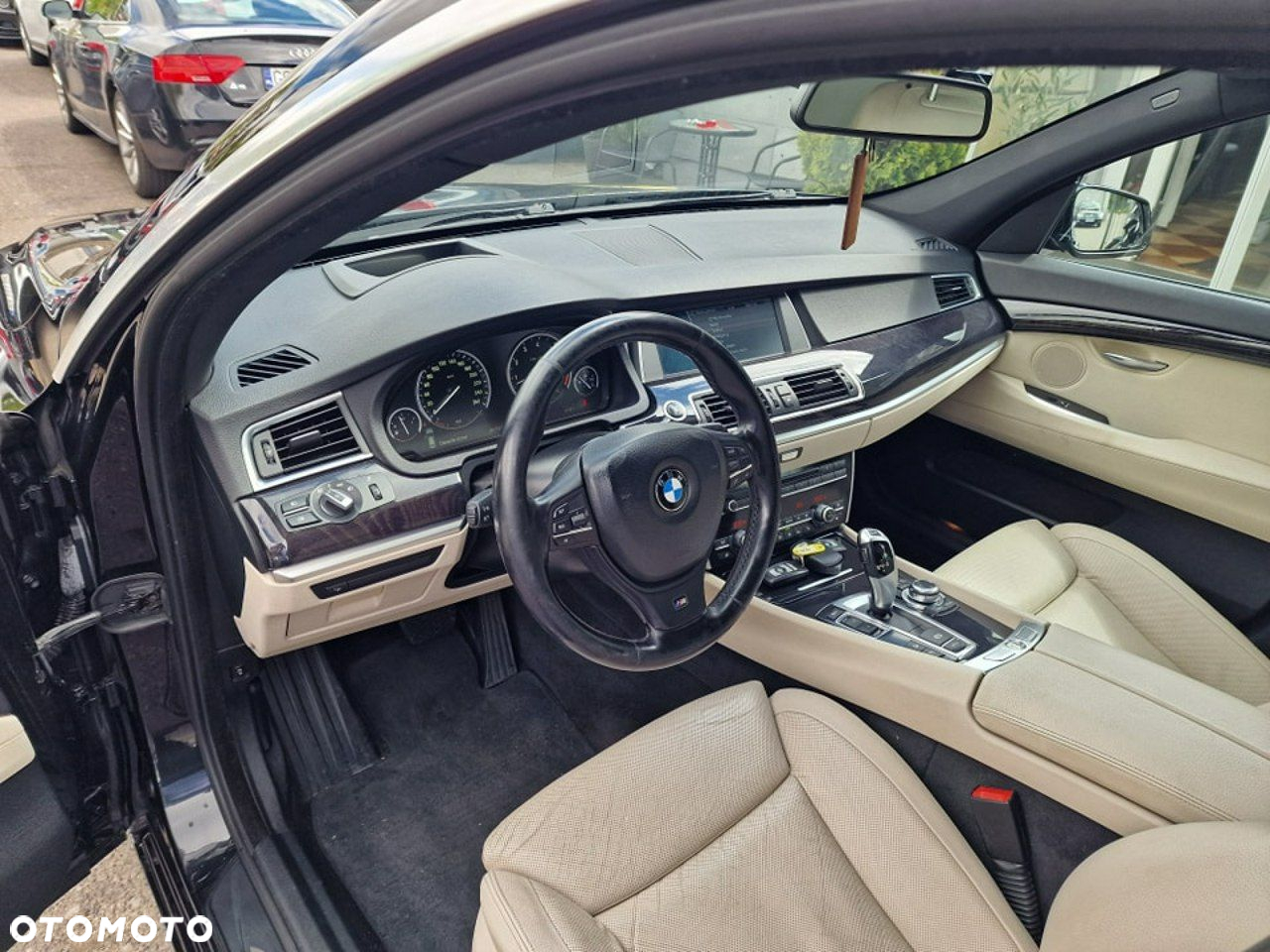 BMW 5GT - 9