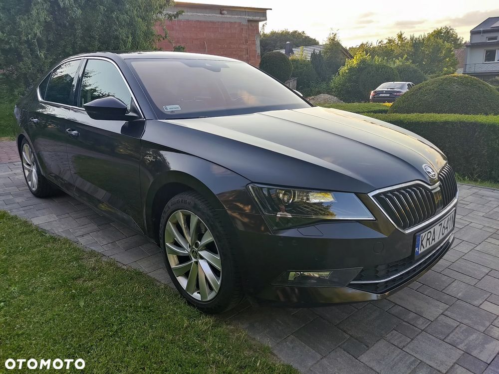 Skoda Superb 2.0 TDI L&K - 2